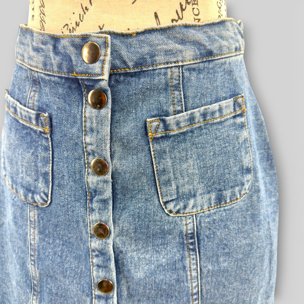 BDG Urban Outfitters Blue Denim Button Front Mini Skirt M Wash Small Indie Retro - Picture 5 of 13